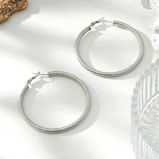 Boucles d'Oreilles Argentées Grandes Créoles Motifs Bobines