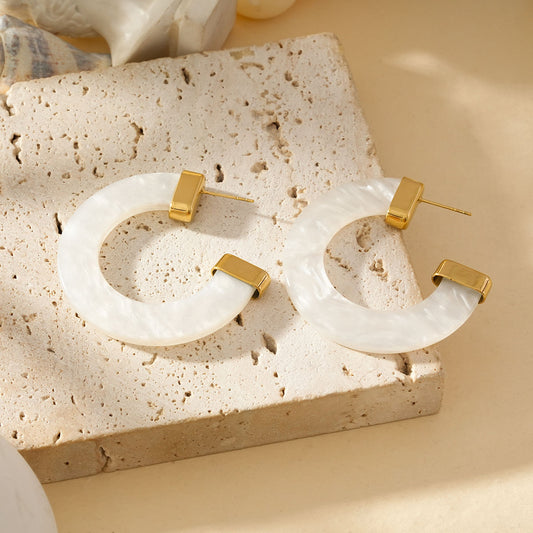 Boucles d'Oreilles Créoles Dorées Demi Cercle Résine