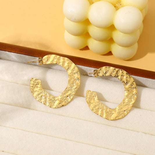 Boucles d'oreilles dorées martelées créoles