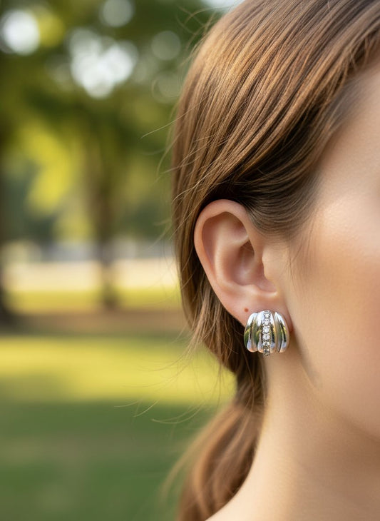 Boucles d'Oreilles Argentées Bandes Epaisses Motif Citrouilles Avec Strass