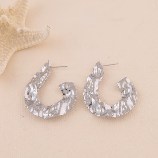 Boucles d'Oreilles Argentées Créoles Ouvertes Gouttes Plates Martelées