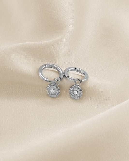 Boucles d'Oreilles Argentées Mini Créoles Avec Tournesols Incrustés de Strass