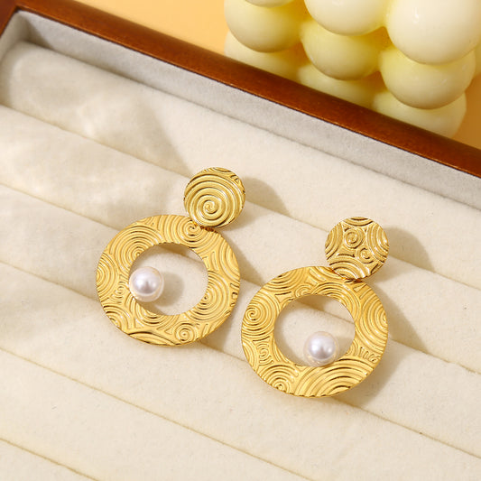 Boucles d'oreilles dorées pendantes cercle avec perle