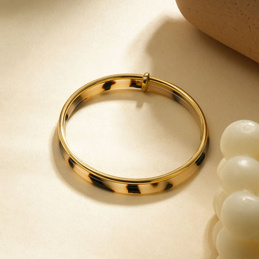 Bracelet Jonc Multi Cercle Doré et Acrylique