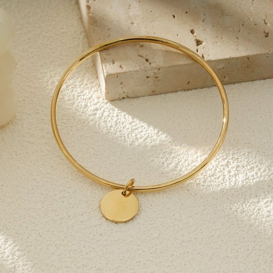 Bracelet Jonc Fin Doré Avec Pendentif Rond Lisse à graver