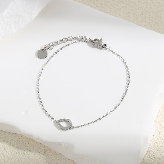 Bracelet Argenté Ajustable Avec Anneau Goutte Incrusté de Strass