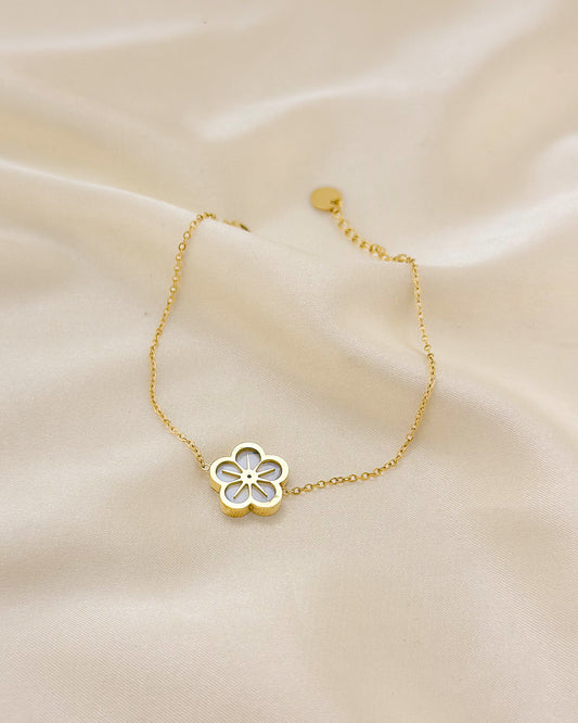 Bracelet Doré Fleur de Prunier Incrustée de Pierre Nacre Blanche