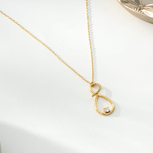 Collier Doré Avec Pendentif Infini Orné de Strass