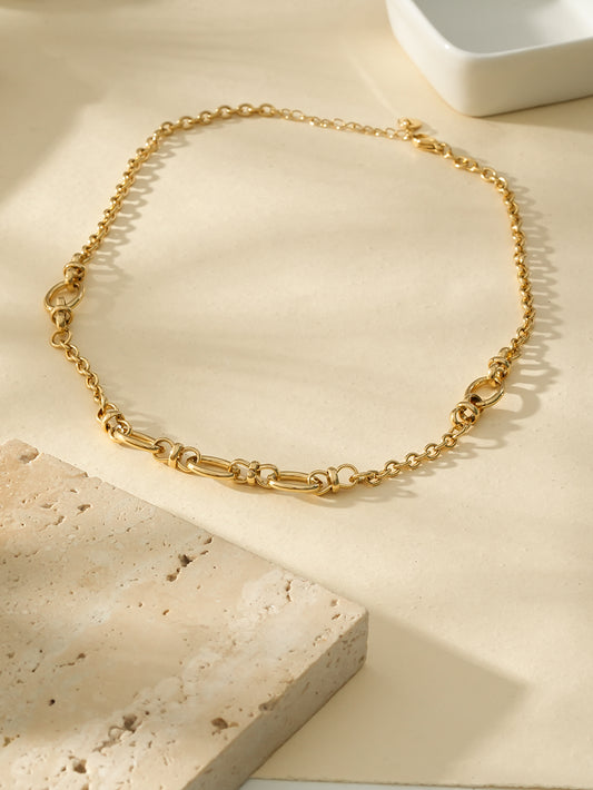 Collier Doré Avec Large Maillons Et Nœuds