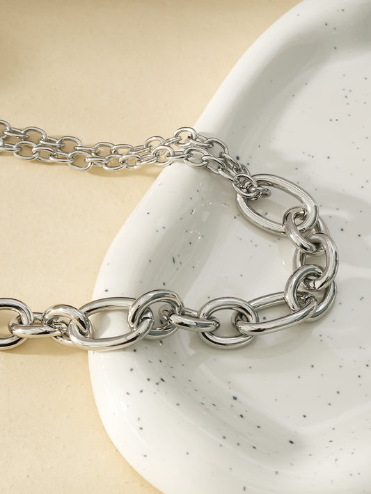 Collier Argenté Asymétrique Et Double Chaînes Avec Vingt Large Maillons