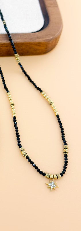 Collier Doré Chaîne de Pierres Naturelles Onyx Pendentif Etoile de Strass