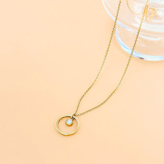 Collier Doré Avec Pendentif Cercle Et Strass