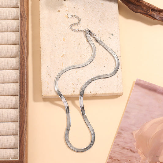 Collier Maille Lisse Et Brillante Argentée