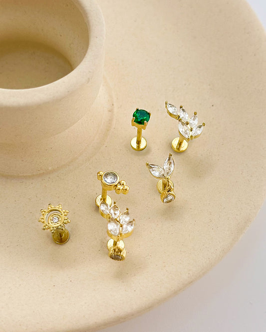 Boucles d'Oreilles Dorées 6 Puces Mixtes Soleil Et Herbes En Strass