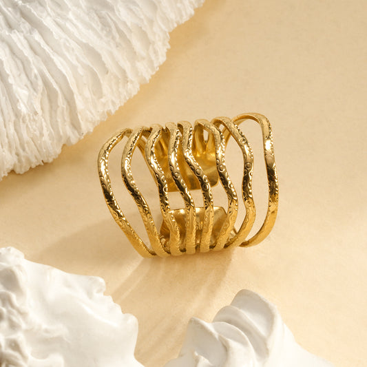 Bague Dorée Ajustable Multi Lignes Ondulées Et Texturées