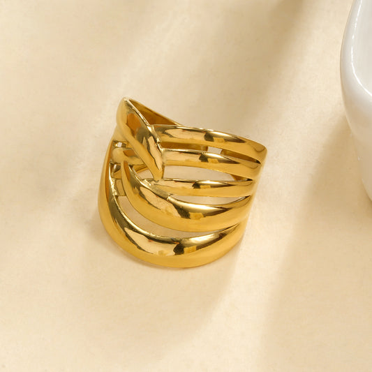 Bague Dorée Multi-Vagues Entrelacées au Design Moderne