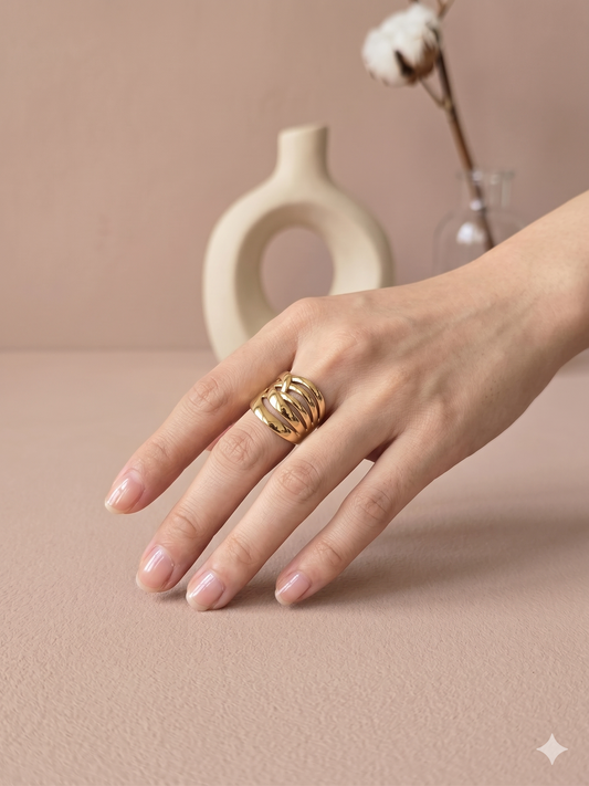 Bague Multi Vagues Entrelacées au Design Moderne
