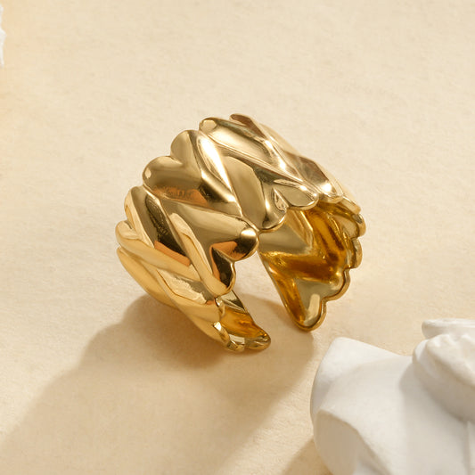 Bague Dorée Torsadée À Relief Texturé