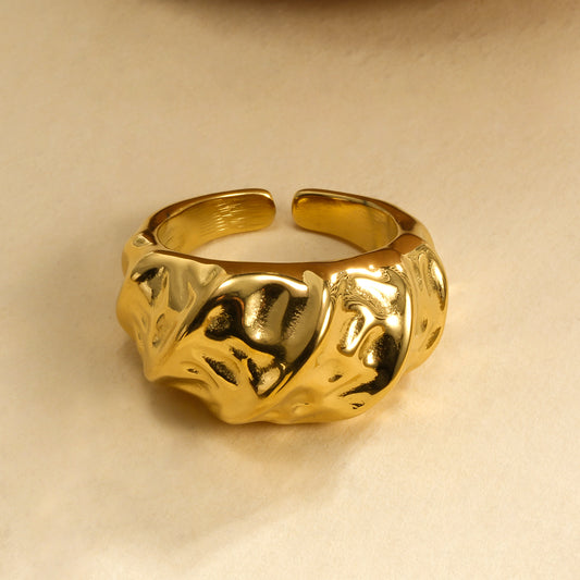 Bague Dorée Large À Effet Drapé Martelé