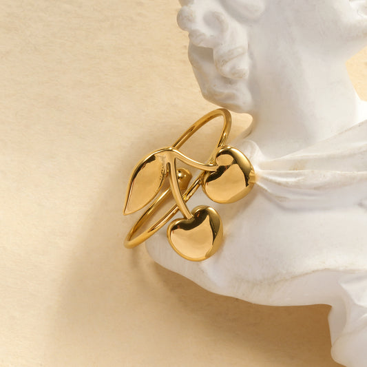 Bague dorée fine grande cerise