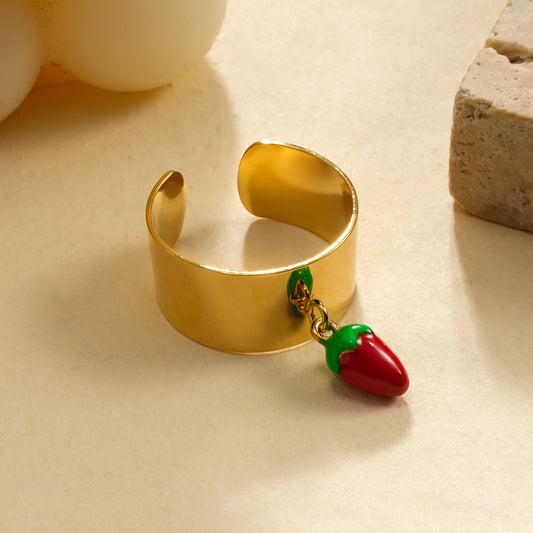 Bague large dorée pendentif fraise