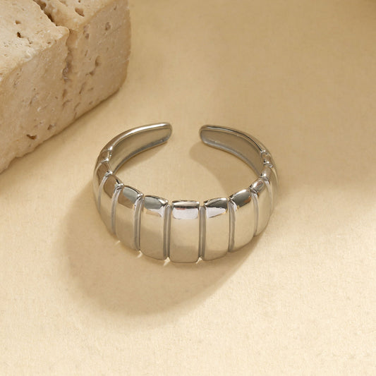 Bague ajustable larges segments bombés lisses en relief