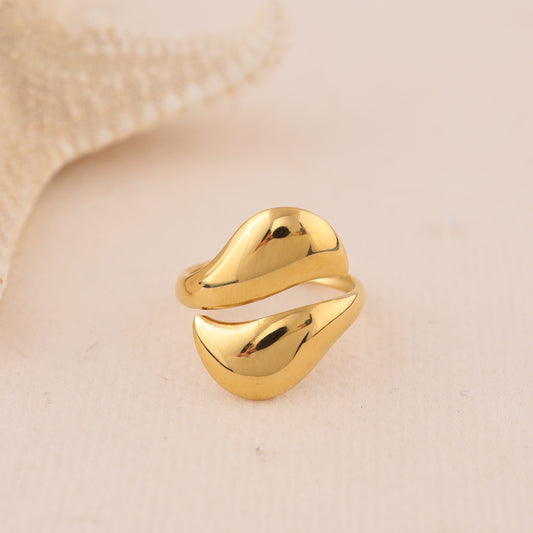 Bague Dorée Ajustable Deux Vagues Lisses Brillantes Ouverte Devant