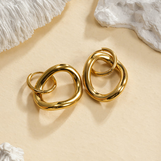 Boucles d'Oreilles Dorées Anneaux Entrelacés Forme Organique