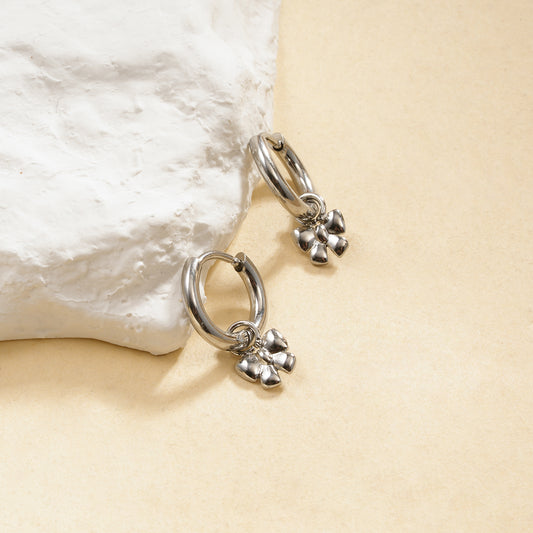 Boucles d'oreilles mini anneaux avec pendentif nœud lisse