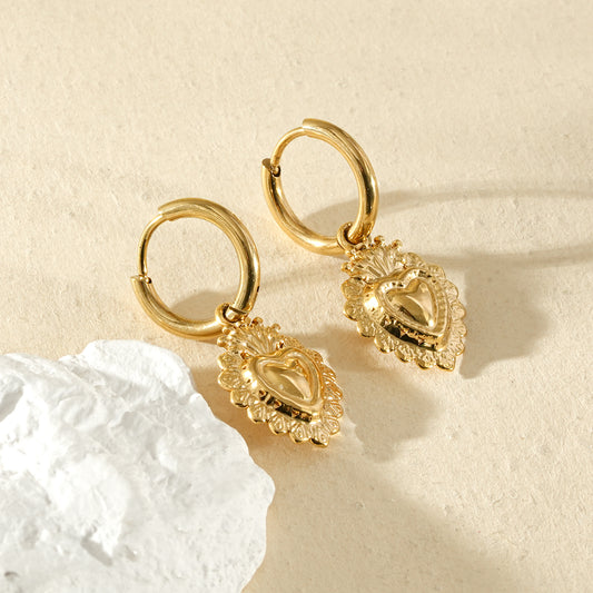 Boucles d'oreilles dorées créoles pendentif cœur ex-voto