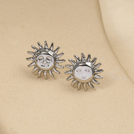 Clous d'Oreilles Argentés Moyen Soleil Expressif