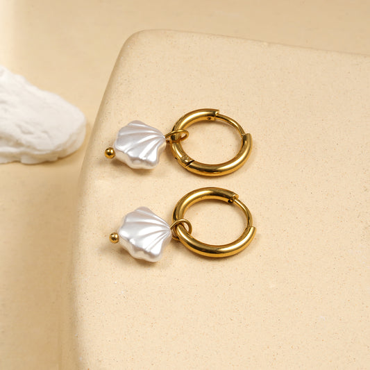 Boucles d'Oreilles Créoles Dorées Perle De Coquillage