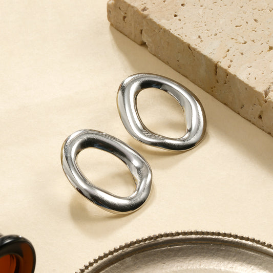 Boucles d'oreilles puces argentées brossées anneau épais