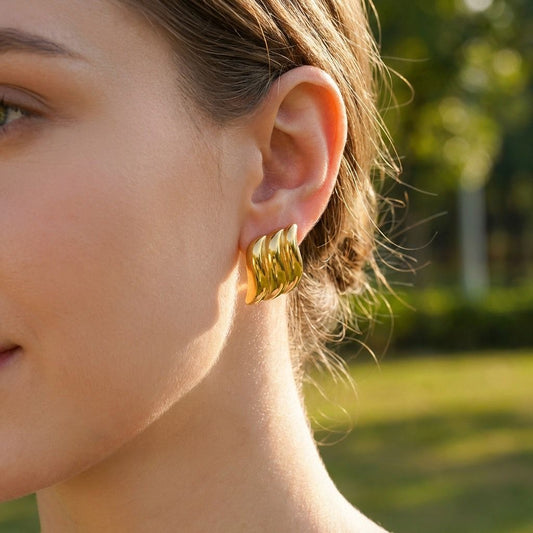 Boucles d'Oreilles Forme Feuille Torsadée