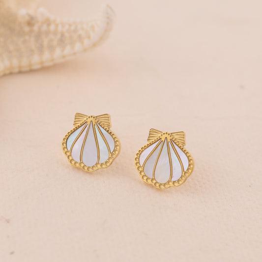 Boucles d'oreilles puces coquillage nacrée