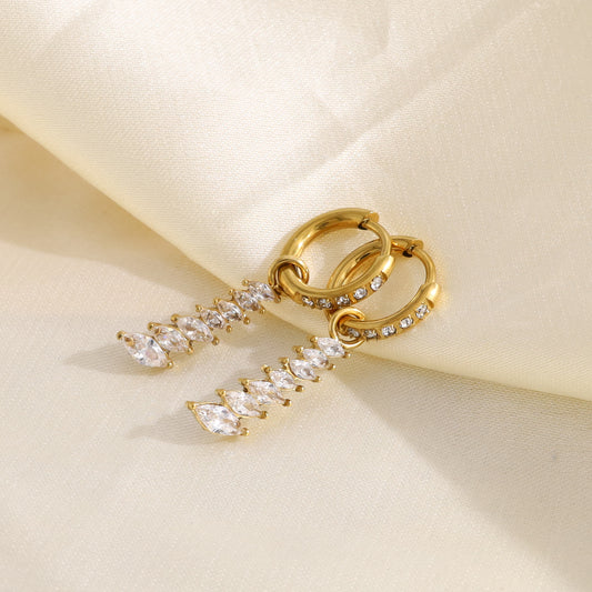 Boucles d'oreilles mini créoles strassées pendant 7 losanges strassés alignés