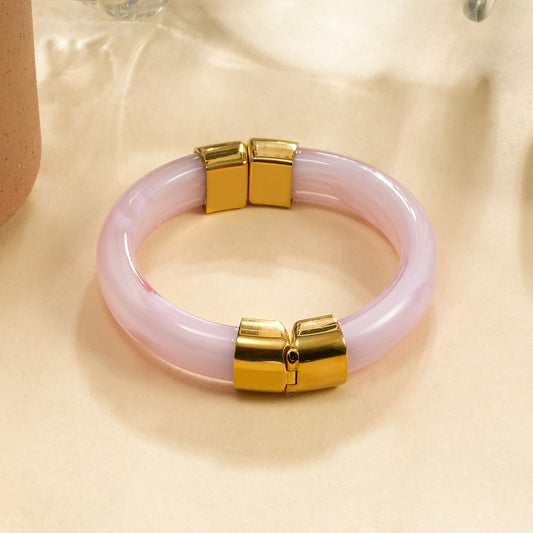 Bracelet manchette aimanté résine rose ouvrable