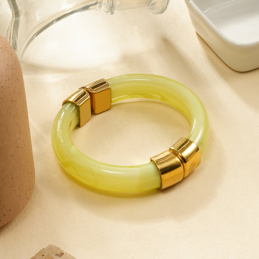 Bracelet manchette aimanté résine jaune ouvrable