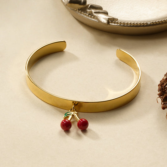 Bracelet manchette ajustable pendentif cérise