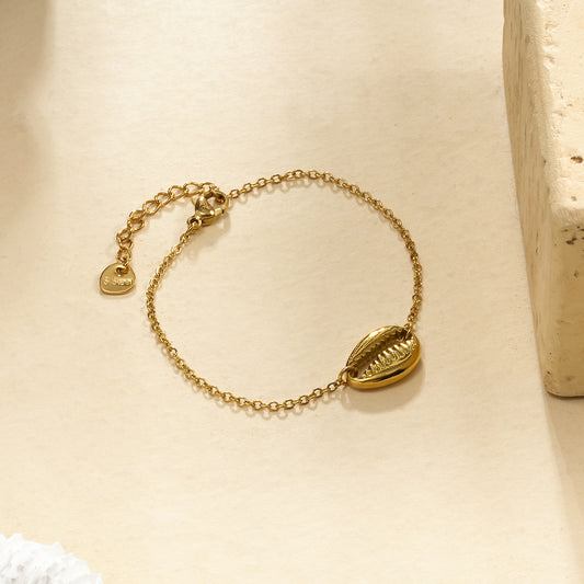 Bracelet chaîne dorée coquillage