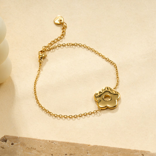 Bracelet chaîne dorée fleur 5 pétales