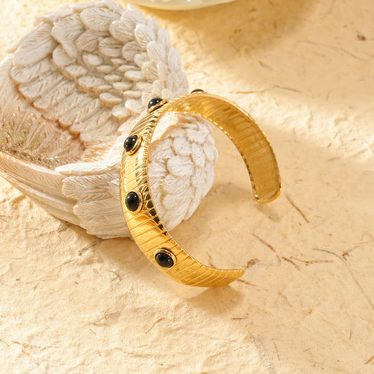 Bracelet doré manchette jonc avec 5 pierres onyx ajustable