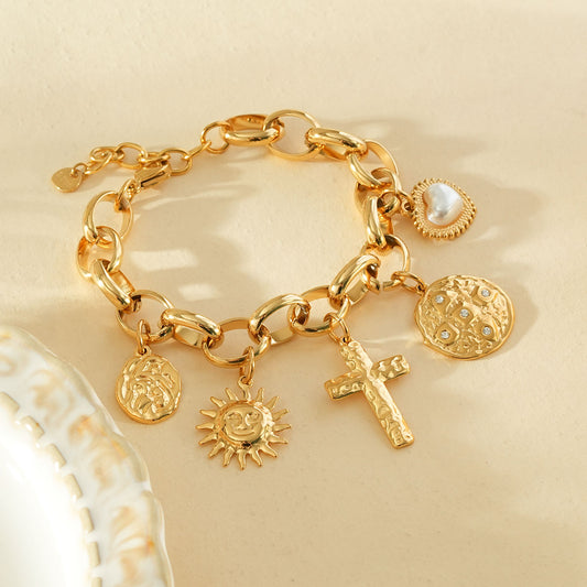 Bracelet chaîne dorée pendentifs martelés