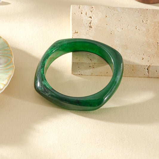 Bracelet jonc résine forme carré arrondi
