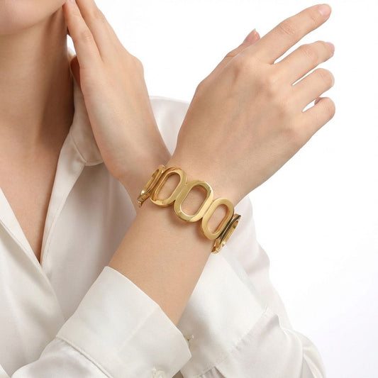 Bracelet rigide ouvrable à maillons géométriques ovales