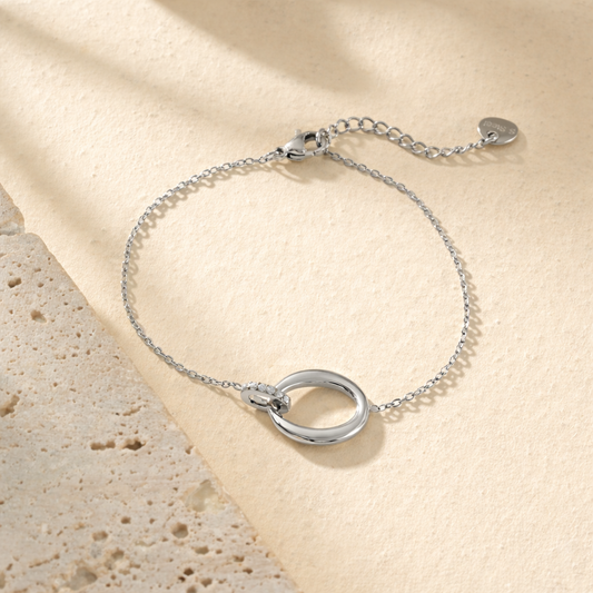 Bracelet chaîne fine à maillon ovale et strass