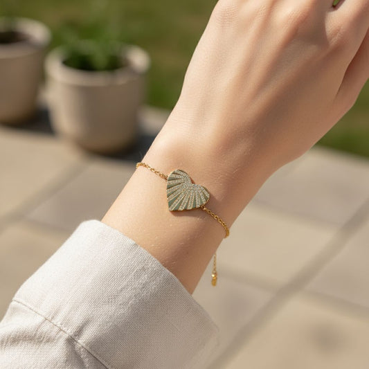 Bracelet chaîne cœur pavé de strass rayonnants