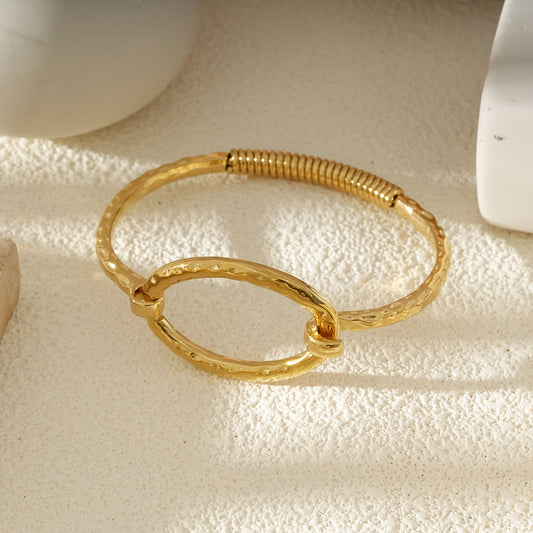 Bracelet Jonc Doré Martelé À Maillon Central