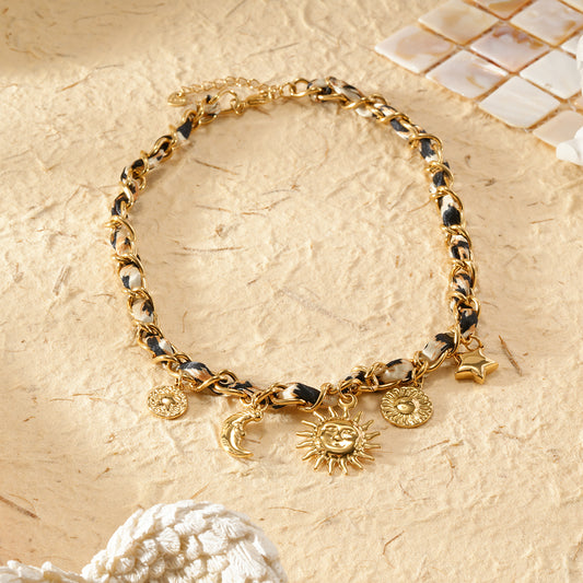 Collier en tissu imprimé léopard et chaîne avec breloques