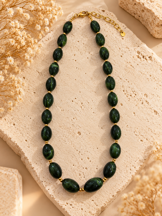 Collier résine verte marbré